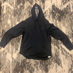 Under Armour sweatshirt